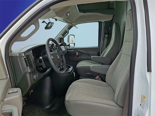 2025 Chevrolet Express Cutaway 4500 2WT