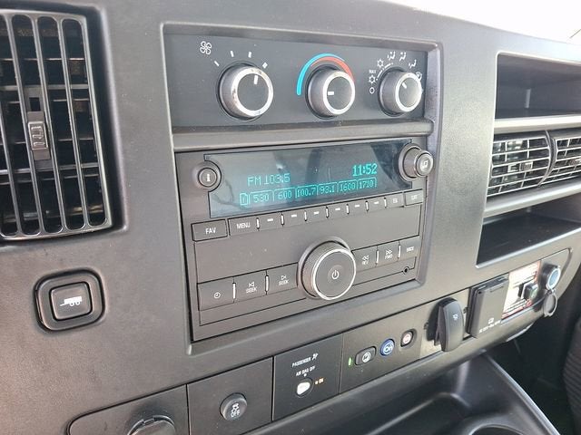 2026 Chevrolet Express Cutaway 4500 2WT