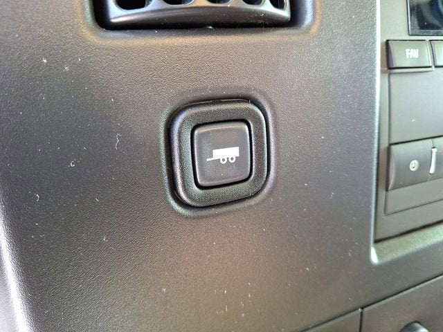 2024 Chevrolet Express Cutaway 4500 2WT