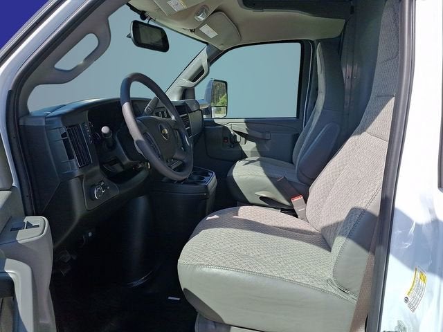 2026 Chevrolet Express Cutaway 4500 2WT