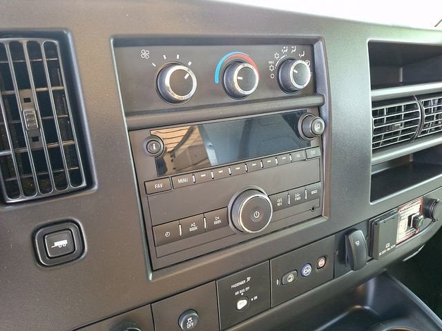 2024 Chevrolet Express Cutaway 4500 2WT