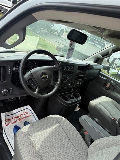 2022 Chevrolet Express Cutaway 4500 Work Van