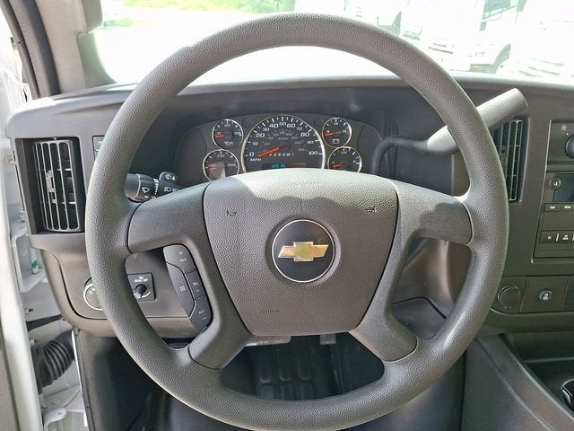 2024 Chevrolet Express Cutaway 4500 2WT