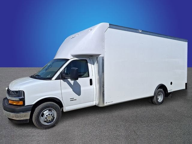 2026 Chevrolet Express Cutaway 4500 2WT