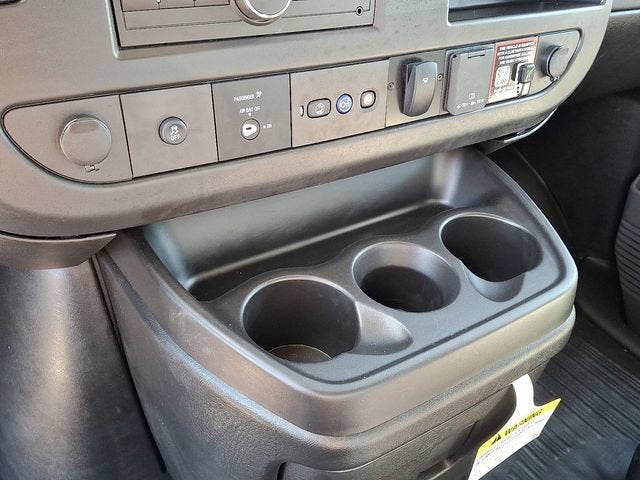 2025 Chevrolet Express Cutaway 4500 2WT
