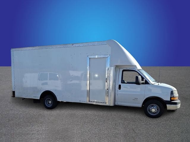 2025 Chevrolet Express Cutaway 4500 2WT