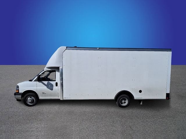 2025 Chevrolet Express Cutaway 4500 2WT