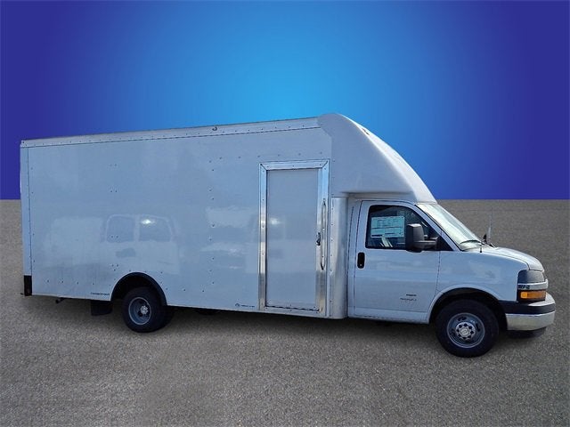 2025 Chevrolet Express Cutaway 4500 2WT