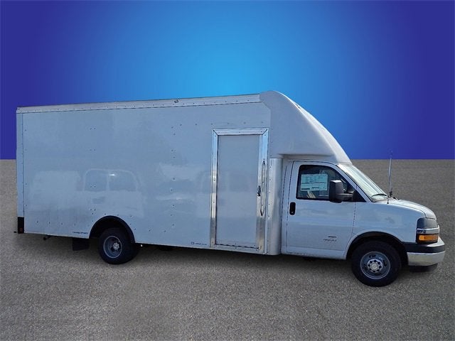 2025 Chevrolet Express Cutaway 4500 2WT