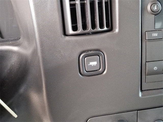 2025 Chevrolet Express Cutaway 4500 2WT