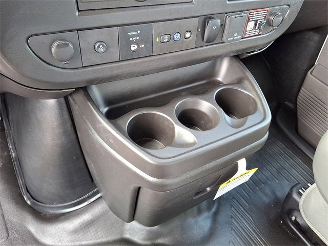 2025 Chevrolet Express Cutaway 4500 2WT