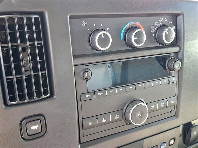 2025 Chevrolet Express Cutaway 4500 2WT