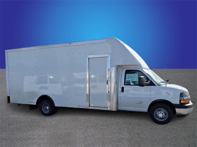 2025 Chevrolet Express Cutaway 4500 2WT