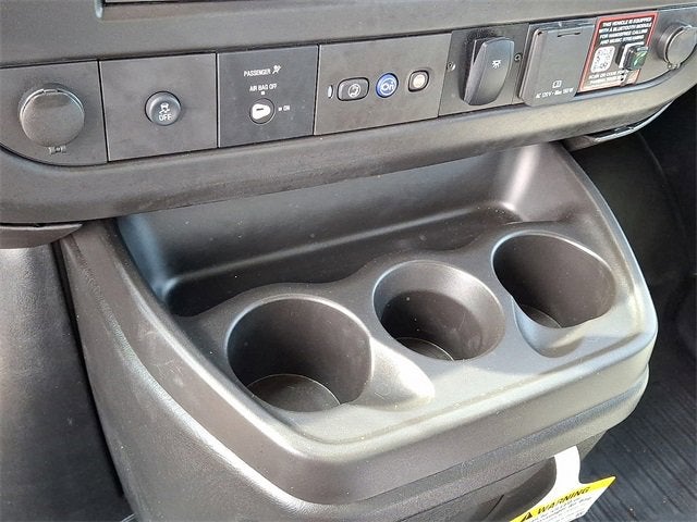 2025 Chevrolet Express Cutaway 4500 2WT