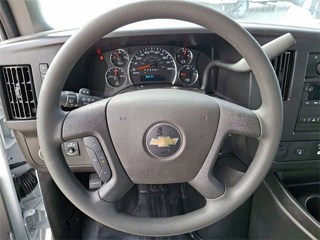 2025 Chevrolet Express Cutaway 4500 2WT