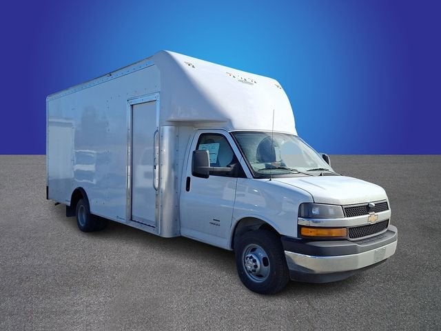 2025 Chevrolet Express Cutaway 4500 2WT