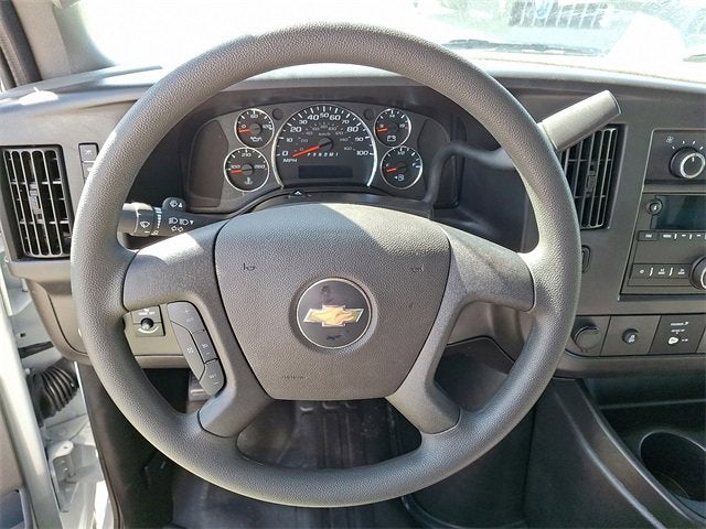 2025 Chevrolet Express Cutaway 4500 2WT