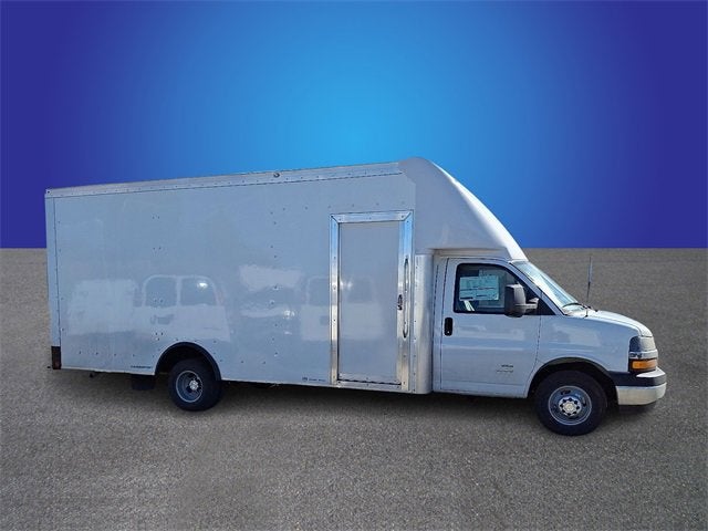 2025 Chevrolet Express Cutaway 4500 2WT