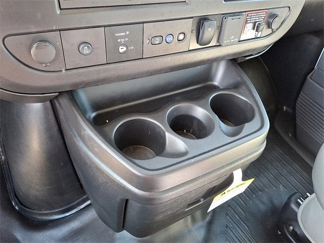 2025 Chevrolet Express Cutaway 4500 2WT