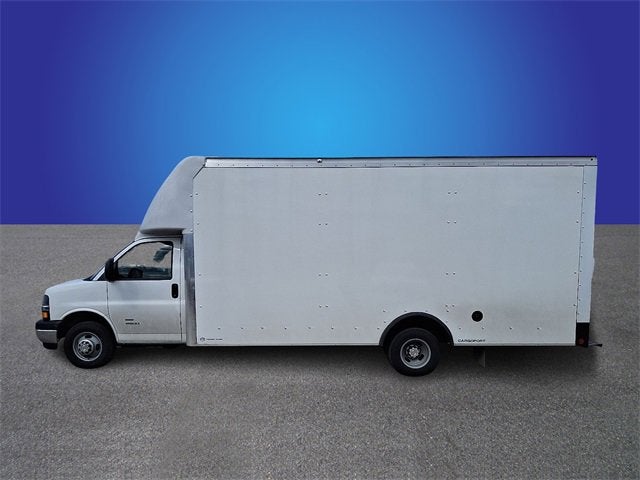 2025 Chevrolet Express Cutaway 4500 2WT
