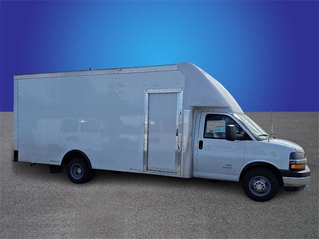 2025 Chevrolet Express Cutaway 4500 2WT