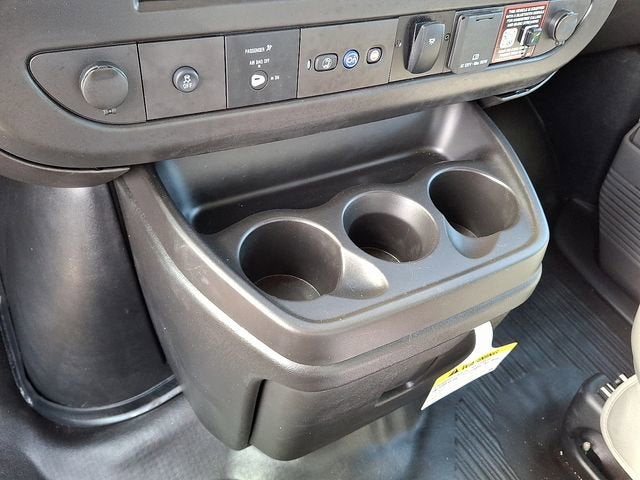 2025 Chevrolet Express Cutaway 4500 2WT