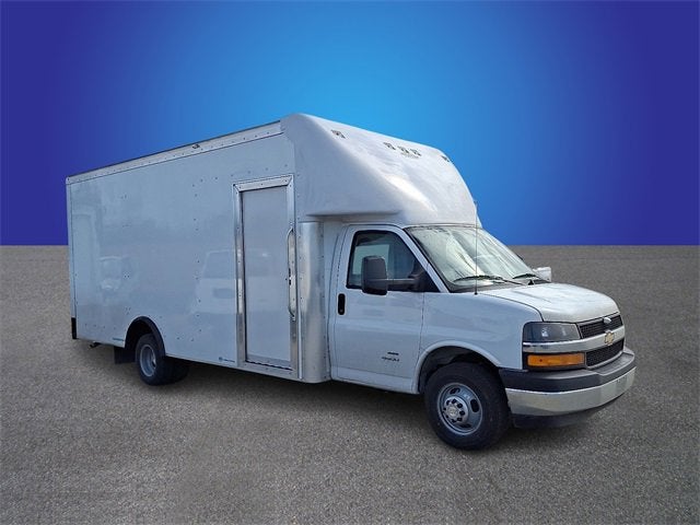 2025 Chevrolet Express Cutaway 4500 2WT