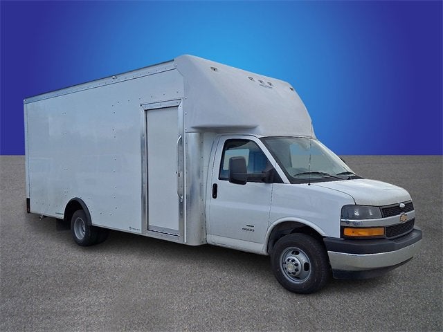 2025 Chevrolet Express Cutaway 4500 2WT