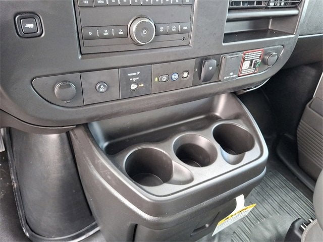 2025 Chevrolet Express Cutaway 4500 2WT