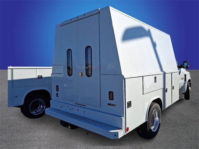 2022 Chevrolet Silverado 5500 HD Work Truck