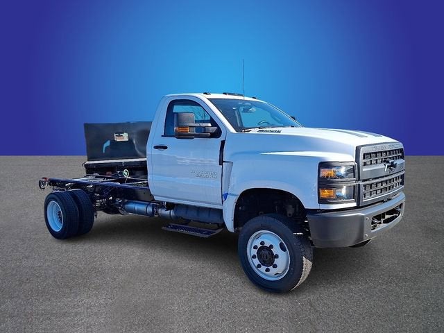 2024 Chevrolet Silverado 5500 HD Work Truck