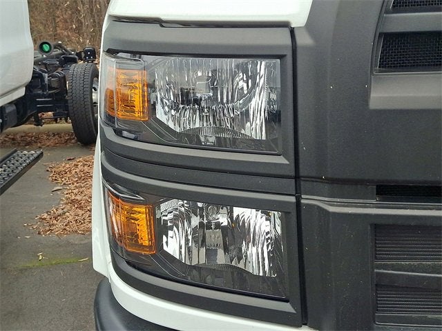 2024 Chevrolet Silverado 5500 HD Work Truck