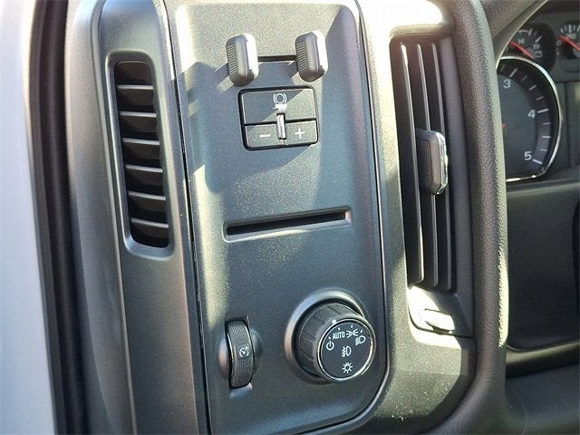 2022 Chevrolet Silverado 5500 HD Work Truck