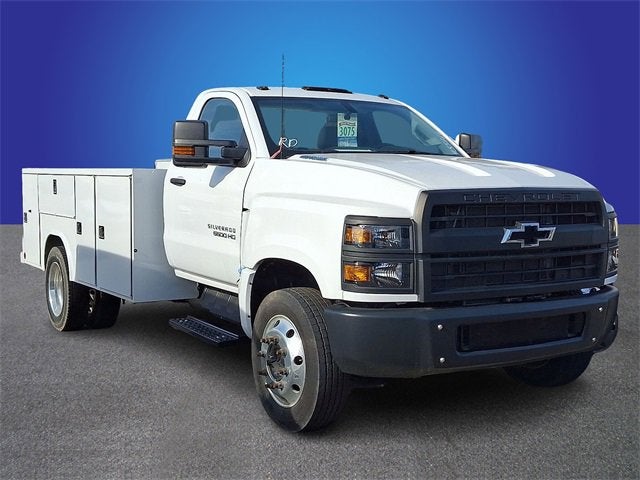 2023 Chevrolet Silverado 5500 HD Work Truck