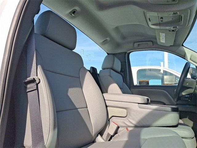 2023 Chevrolet Silverado 5500 HD Work Truck