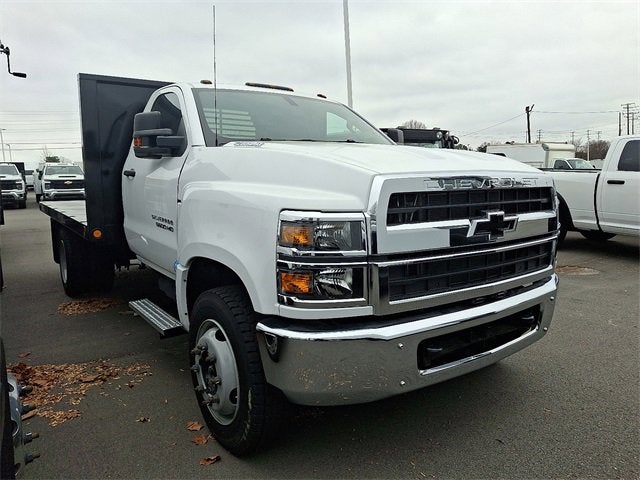 2024 Chevrolet Silverado 5500 HD Work Truck