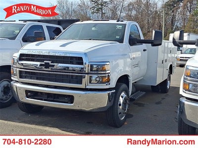 2023 Chevrolet Silverado 5500 HD Work Truck
