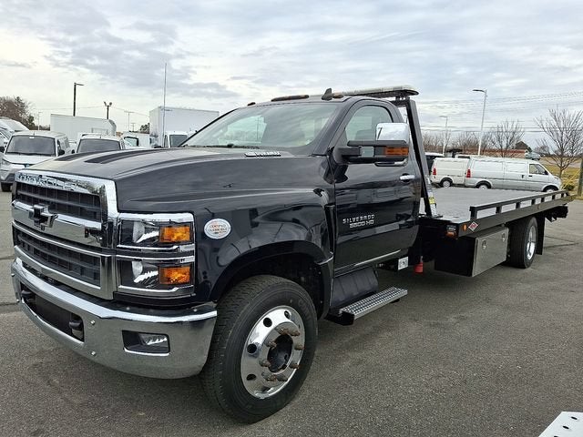 2022 Chevrolet Silverado 6500 HD LT