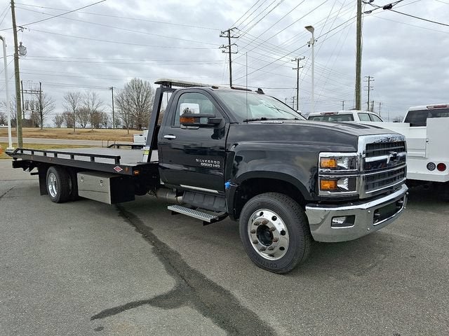 2022 Chevrolet Silverado 6500 HD LT