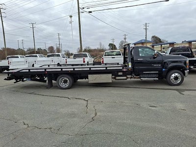2022 Chevrolet Silverado 6500 HD LT