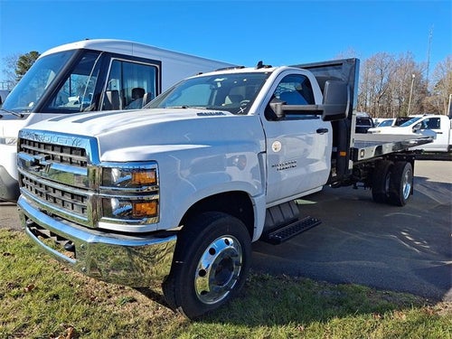 2023 Chevrolet Silverado 6500 HD Work Truck
