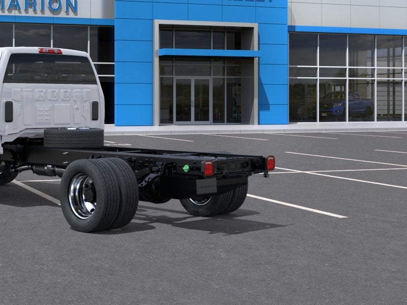 2025 Chevrolet Silverado 5500 HD Work Truck