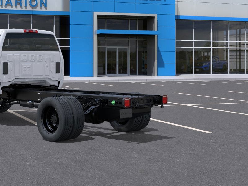 2025 Chevrolet Silverado 5500 HD Work Truck