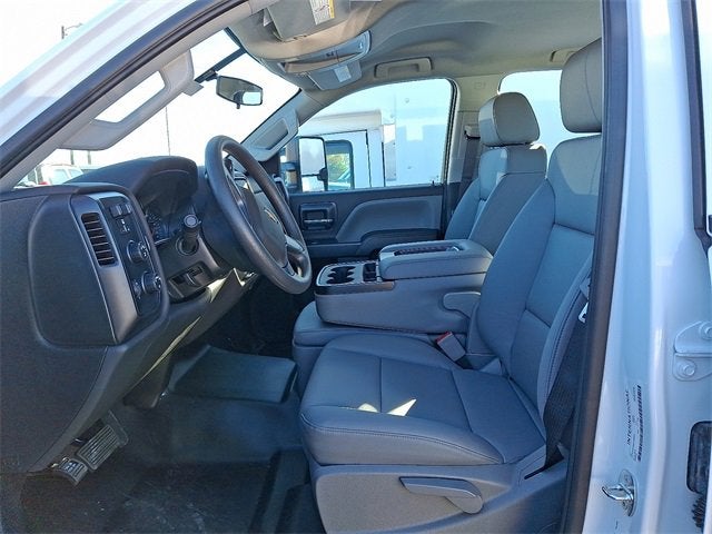 2025 Chevrolet Silverado 5500 HD Work Truck