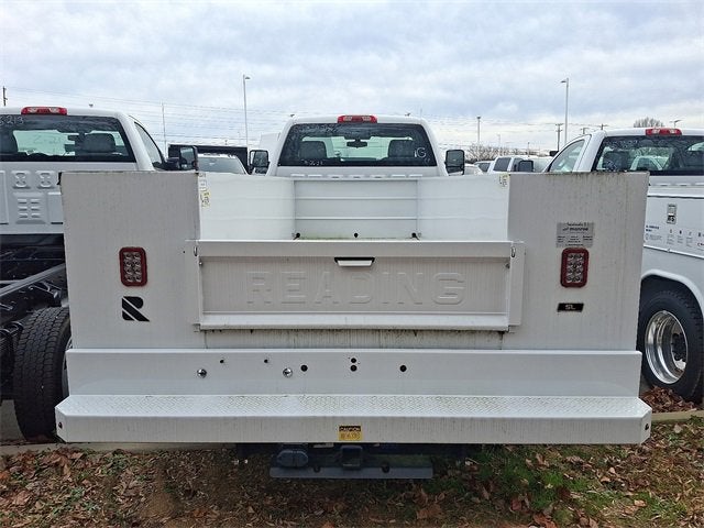 2023 Chevrolet Silverado 5500 HD Work Truck