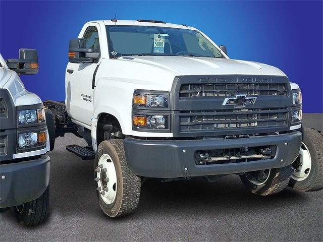 2024 Chevrolet Silverado 6500 HD Work Truck