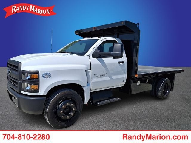 2022 Chevrolet Silverado 6500 HD Work Truck