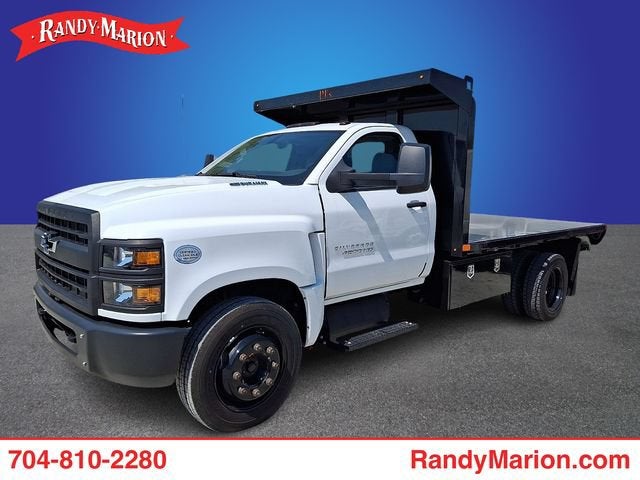 2022 Chevrolet Silverado 6500 HD Work Truck