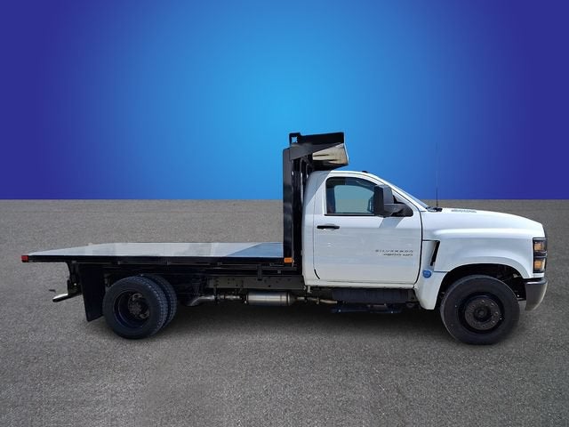 2022 Chevrolet Silverado 6500 HD Work Truck