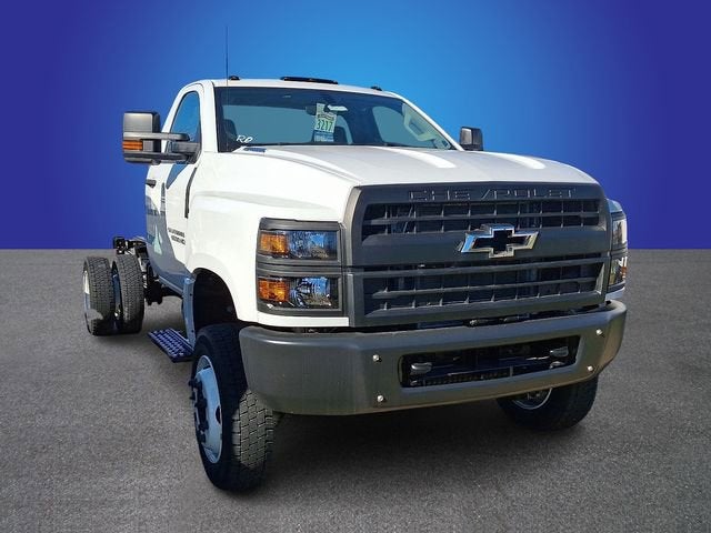 2024 Chevrolet Silverado 6500 HD Work Truck